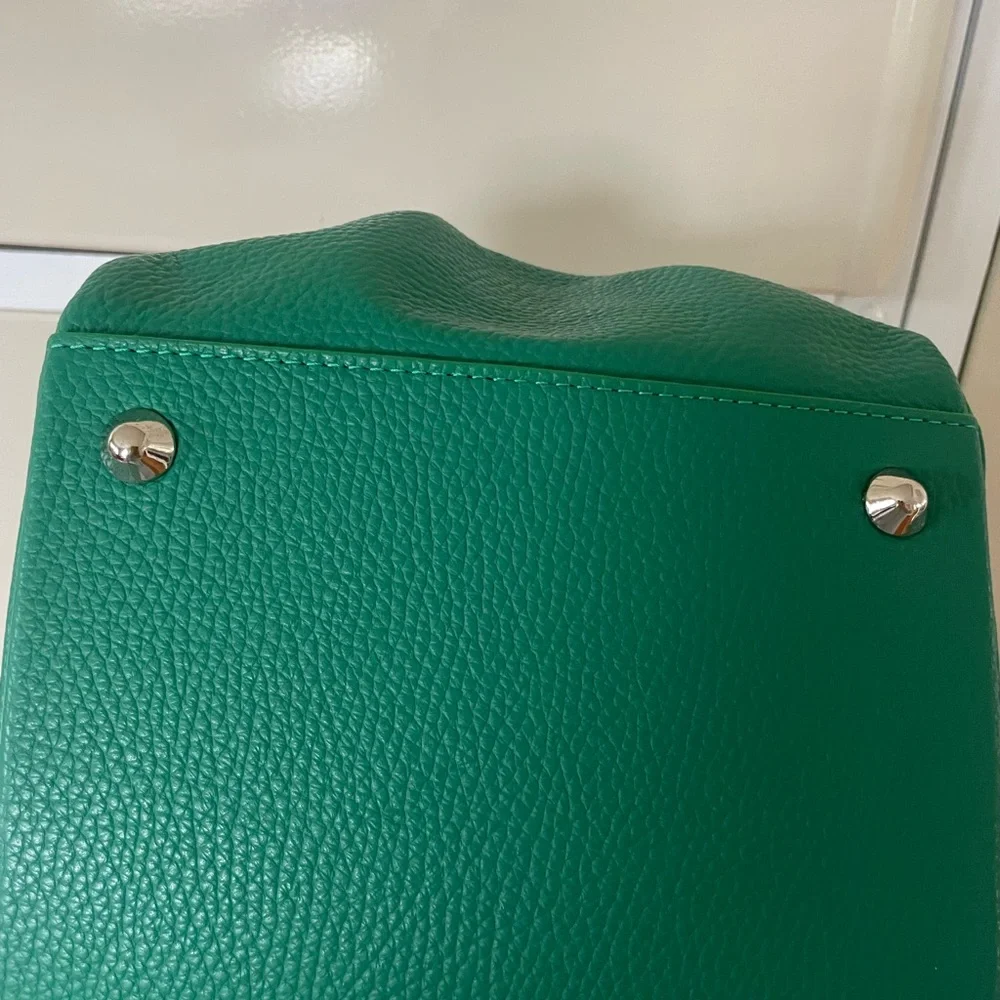 Mark & Graham Elisabetta Slouch Leather Handbag – Kelly Green Pebbled Leather - Picture 10 of 11